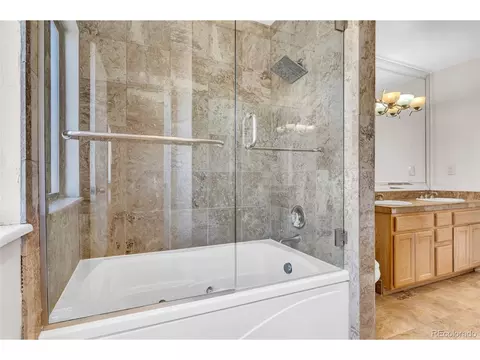 Bath - 16666 E Bails Pl, Aurora, CO 80017 photo 1 of 3