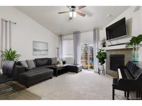 25910 E 3rd Ave, Aurora, CO 80018 photo 3