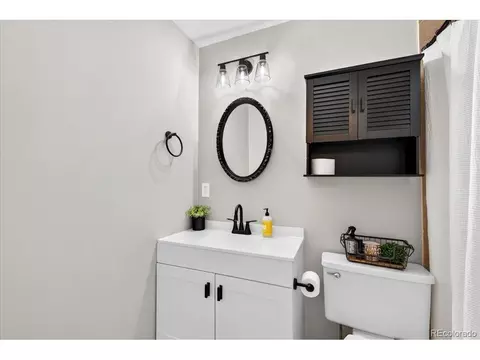 Bath - 10001 Evans #79B, Denver, CO 80247 photo 1 of 1