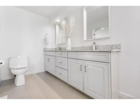 Undisclosed, Denver, CO 80239 photo 22