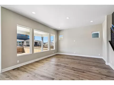 21024 E 62nd Ave, Aurora, CO 80019 photo 4
