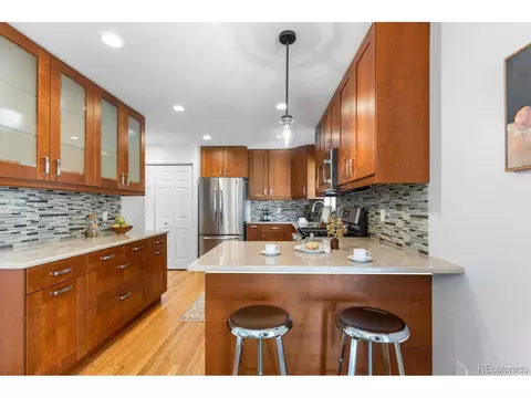 7865 E Jefferson Pl, Denver, CO 80237 photo 9