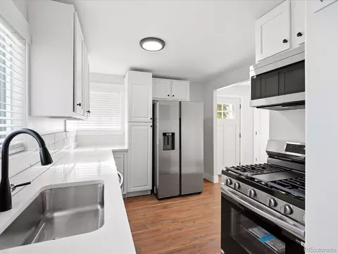 Kitchen - 5 Stuart St, Denver, CO 80219 photo 3 of 6