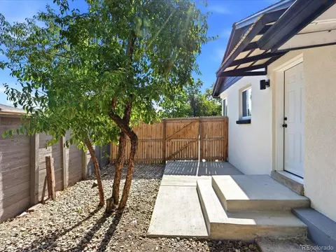 Exterior - 5 Stuart St, Denver, CO 80219 photo 2 of 12