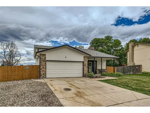 2540 E 100th Way, Thornton, CO 80229 photo 3