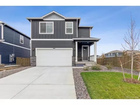 1813 Pinnacle Ave, Lochbuie, CO 80603