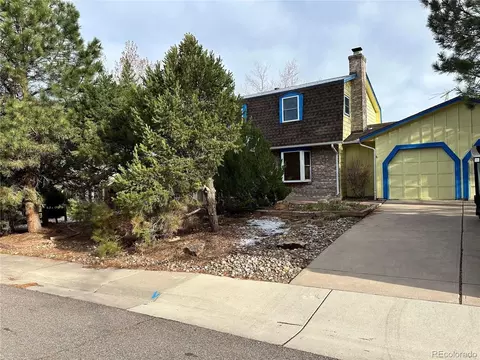 5599 W Maplewood Pl, Littleton, CO 80123