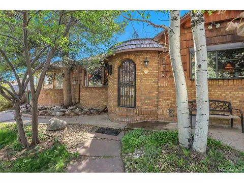 1055 Holland St, Lakewood, CO 80215