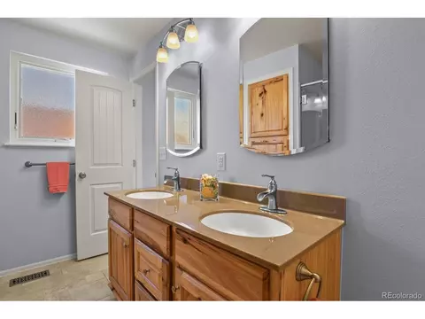 3885 E 115th Ave, Thornton, CO 80233 photo 14