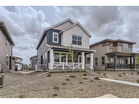 227 Adams St, Bennett, CO 80102 photo 2