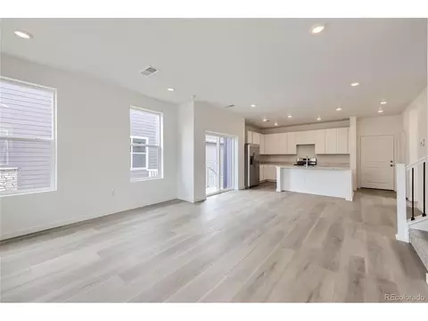 227 Adams St, Bennett, CO 80102 photo 5