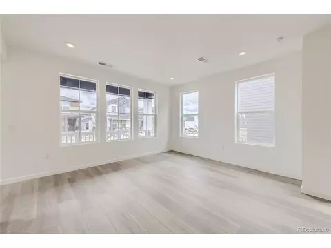 227 Adams St, Bennett, CO 80102 photo 6