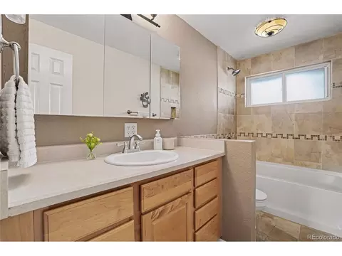 Bath - 7095 S Cherry Dr, Littleton, CO 80122 photo 1 of 3