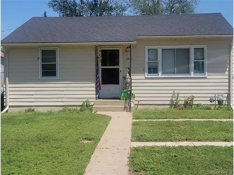 2003 6th St, Greeley, CO 80631