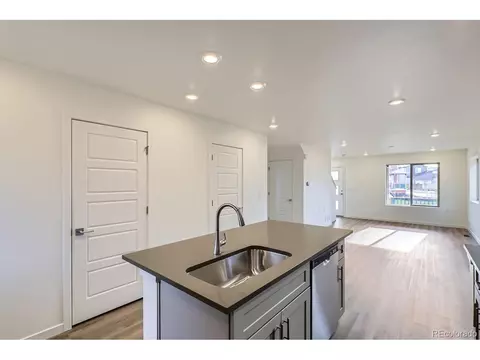 10231 E 62nd Pl, Denver, CO 80238 photo 24