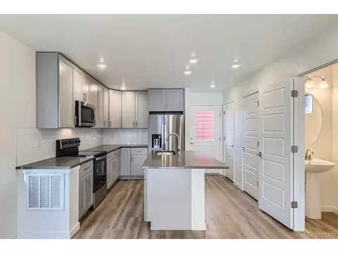 10231 E 62nd Pl, Denver, CO 80238 photo 27