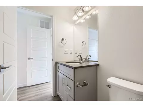 10231 E 62nd Pl, Denver, CO 80238 photo 32
