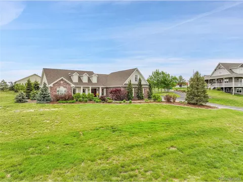 8236 S Ireland Way, Aurora, CO 80016