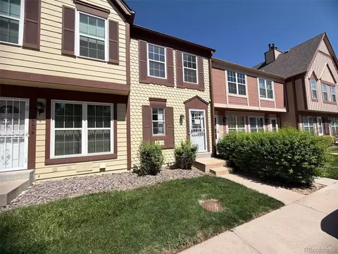 Exterior - 1663 S Blackhawk Way #A, Aurora, CO 80012 photo 2 of 4