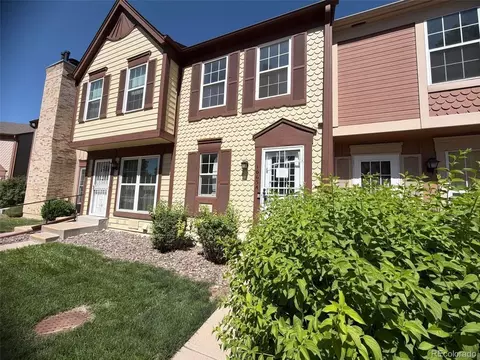 Exterior - 1663 S Blackhawk Way #A, Aurora, CO 80012 photo 3 of 4