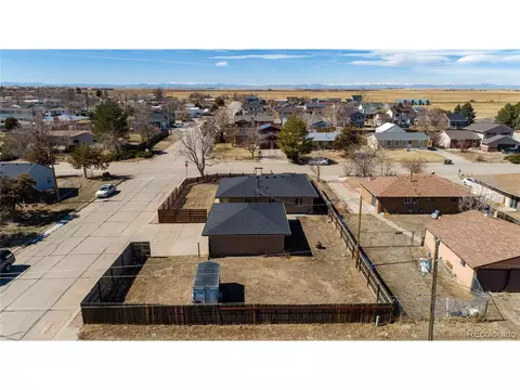 710 4th St, Bennett, CO 80102 photo 5