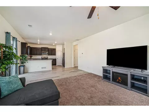375 Spruce St, Bennett, CO 80102 photo 5