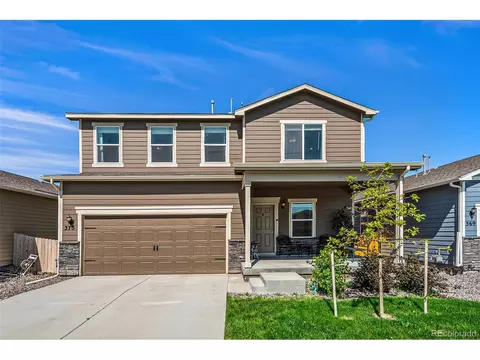 375 Spruce St, Bennett, CO 80102 photo 2