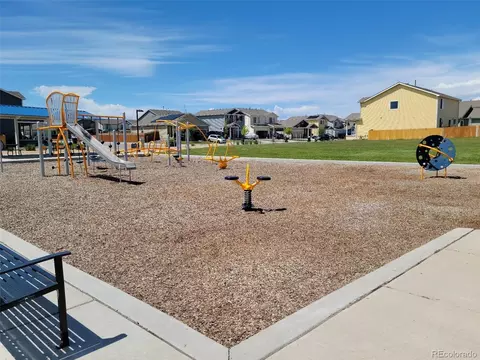 375 Spruce St, Bennett, CO 80102 photo 20
