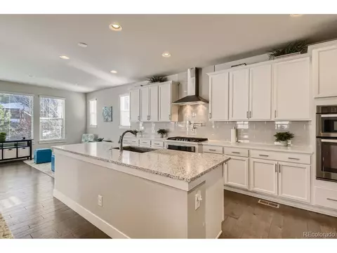 8100 S Kellerman Cir, Aurora, CO 80016 photo 10