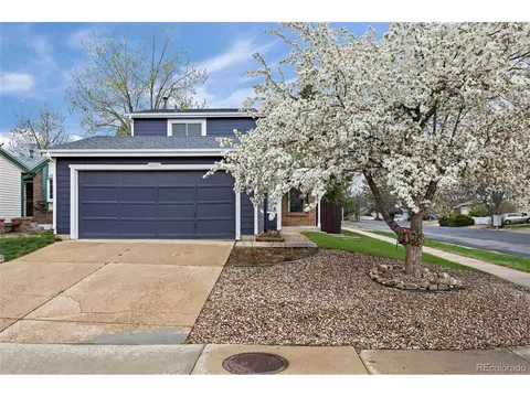 8097 Lee Ct, Arvada, CO 80005 photo 2