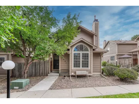 1721 S Richfield Way, Aurora, CO 80017