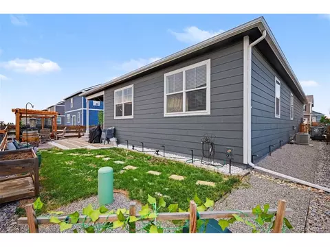 Exterior - 163 Coyote St, Bennett, CO 80102 photo 7 of 9