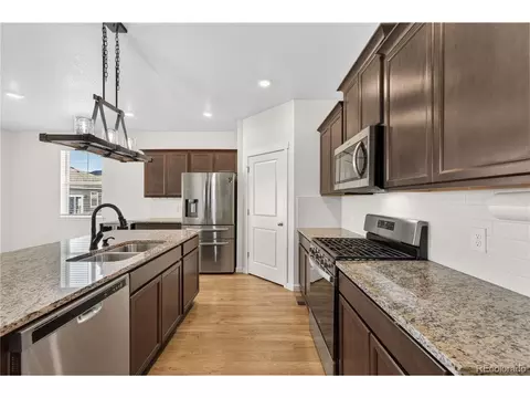 Kitchen - 163 Coyote St, Bennett, CO 80102 photo 4 of 5