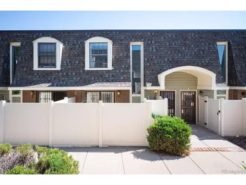 15503 E Wyoming Dr #B, Aurora, CO 80017