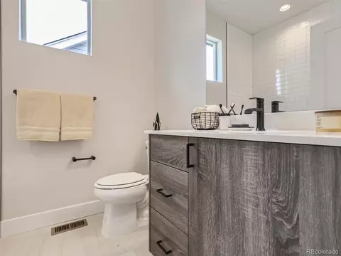 21462 E 60th Ave, Aurora, CO 80019 photo 20