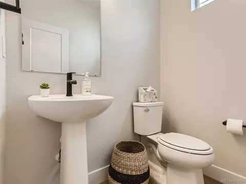 21462 E 60th Ave, Aurora, CO 80019 photo 13