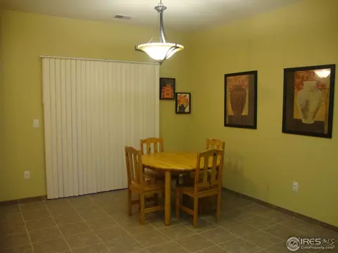 345 Ivory Cir, Aurora, CO 80011 photo 4