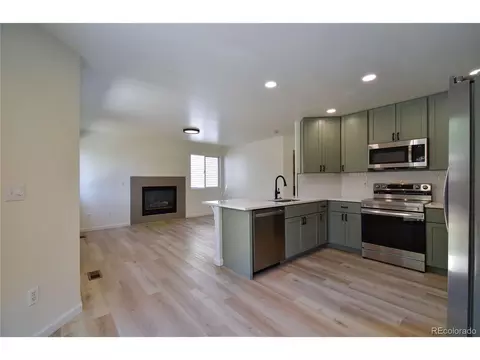 Kitchen - 19625 E Montview Dr, Aurora, CO 80011 photo 1 of 5