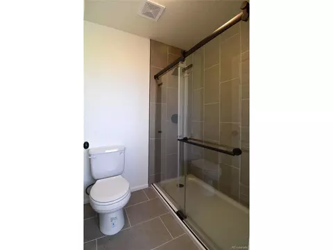 Bath - 19625 E Montview Dr, Aurora, CO 80011 photo 2 of 3