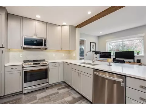 890 E Pinewood Ave, Centennial, CO 80121 photo 15