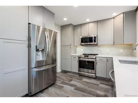 890 E Pinewood Ave, Centennial, CO 80121 photo 13