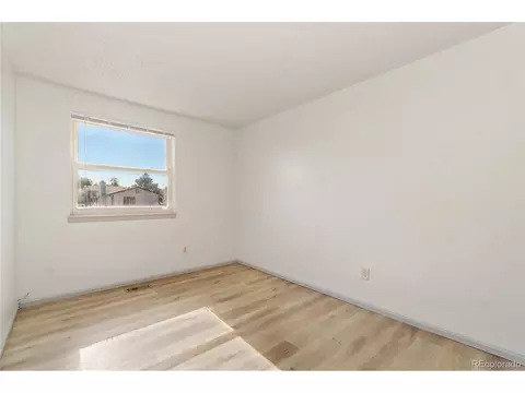 4586 Eugene Way, Denver, CO 80239 photo 11