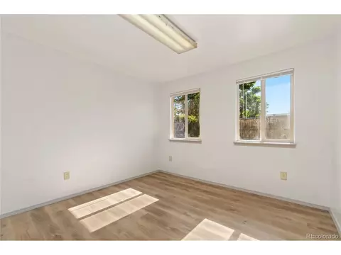 4586 Eugene Way, Denver, CO 80239 photo 9
