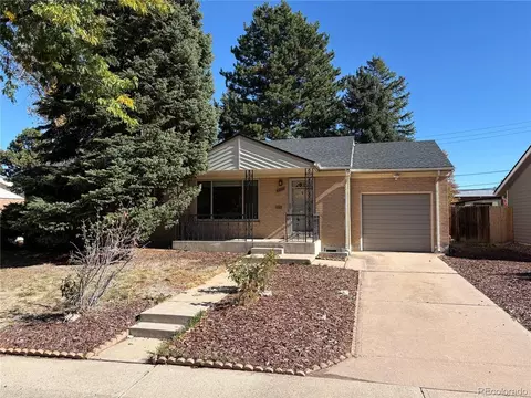 6644 S Race Cir, Centennial, CO 80121