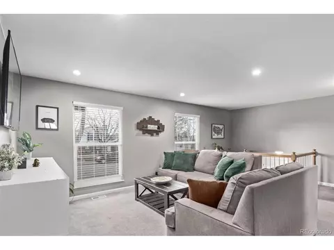 2268 S Laredo St, Aurora, CO 80013 photo 2
