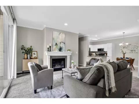 1127 S Alton St #A, Denver, CO 80247