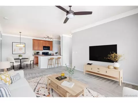 2662 S Cathay Way #302, Aurora, CO 80013