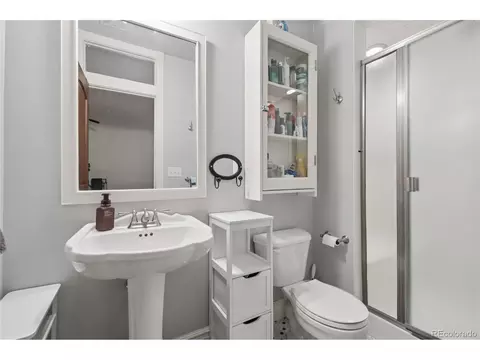 Bath - 714 Jay Ave, Johnstown, CO 80534 photo 4 of 4