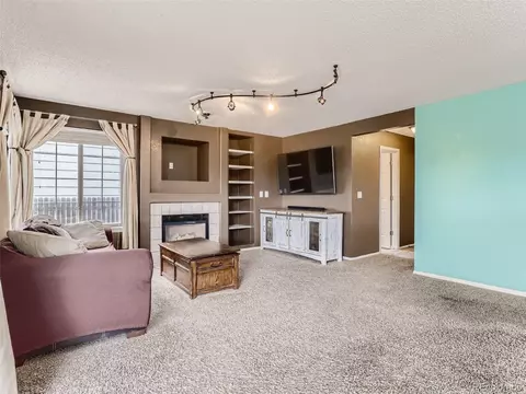 19452 E 42nd Ave, Denver, CO 80249 photo 12