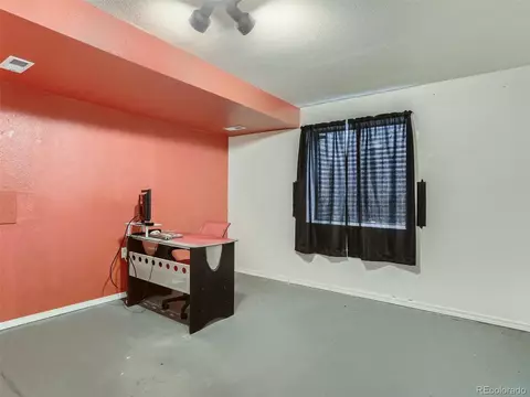 19452 E 42nd Ave, Denver, CO 80249 photo 21
